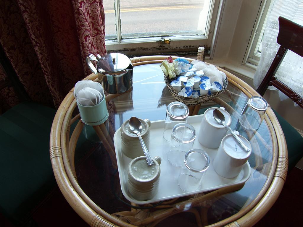 Regis Guest House EDI Cameră foto