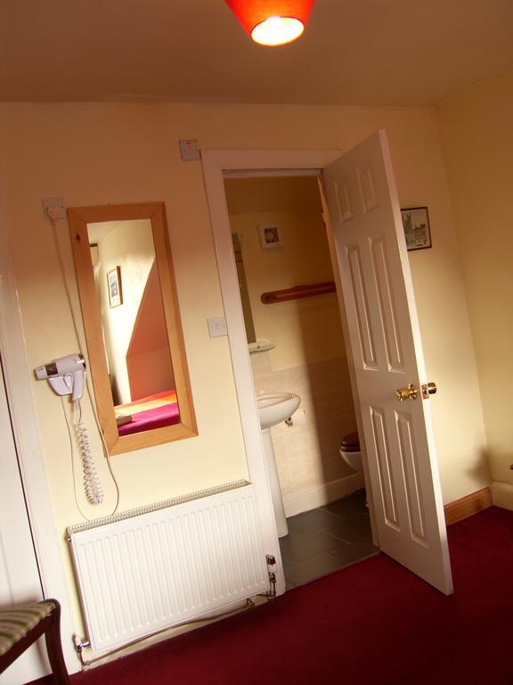Regis Guest House EDI Exterior foto