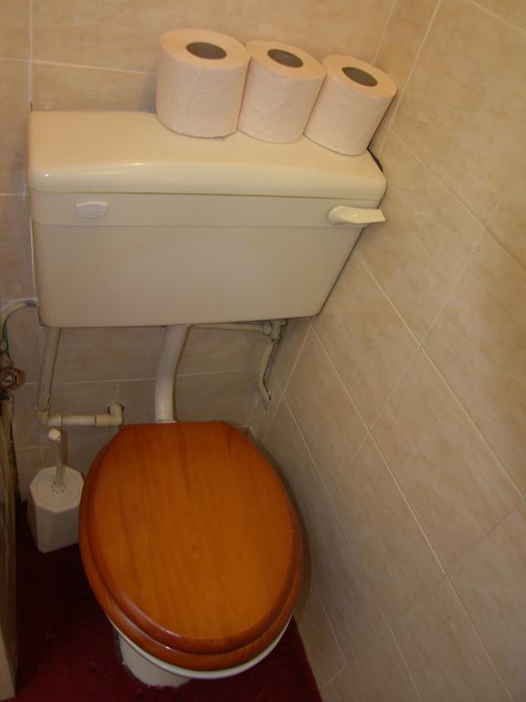 Regis Guest House EDI Cameră foto